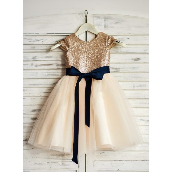 A-line Scoop Knee-Length Tulle/Sequined Flower Girl Dress