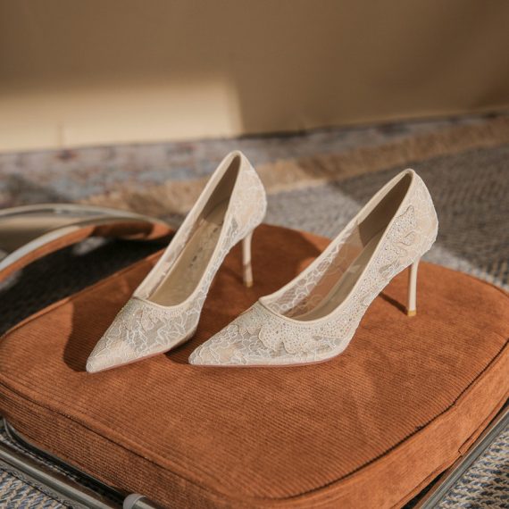Women's Lace High Heel Closed Toe