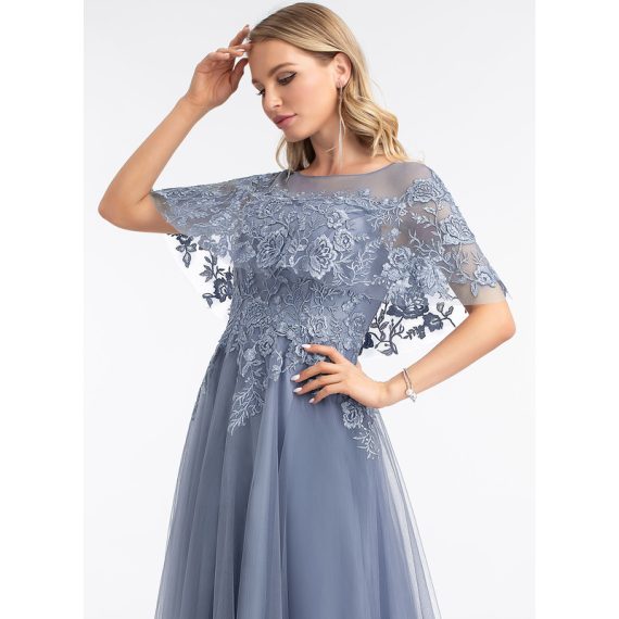 A-Line Scoop Floor-Length Tulle Wedding Dress