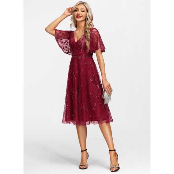 A-Line V-neck Knee-Length Lace Evening Dress With Beading Sequins