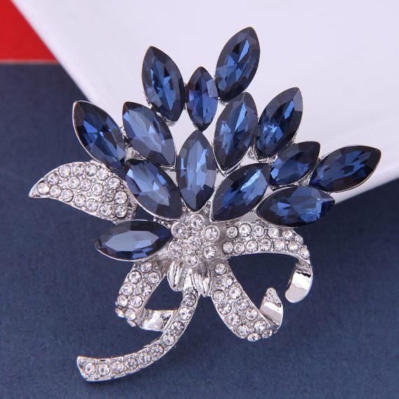 Bride Gifts - Non-Personalized Fascinating Delicate Graceful Alloy Brooch