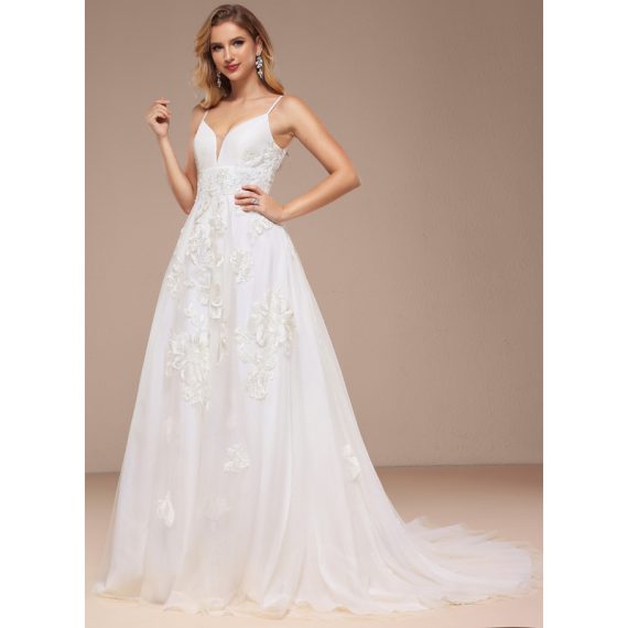 Ball-Gown/Princess V-neck Court Train Tulle Lace Wedding Dress With Sequins
