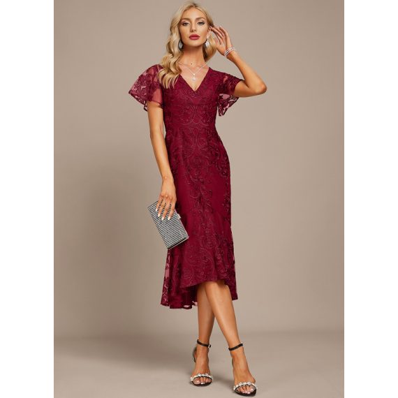 Trumpet/Mermaid V-neck Asymmetrical Lace Cocktail Dress