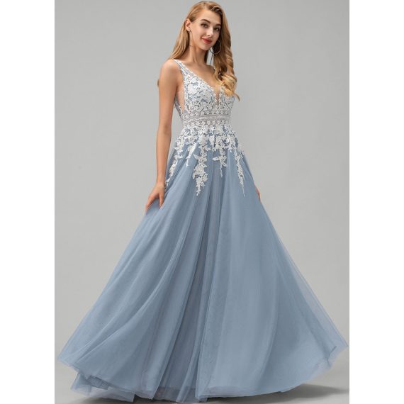 Ball-Gown/Princess V-neck Floor-Length Tulle Wedding Dress
