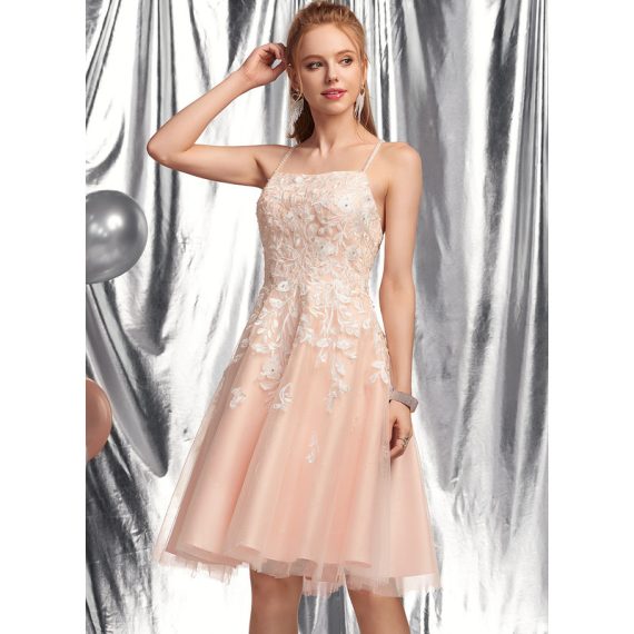 A-Line Square Knee-Length Tulle Homecoming Dress With Beading