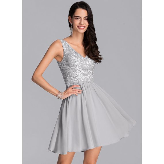 A-Line V-neck Short/Mini Chiffon Lace Homecoming Dress With Sequins
