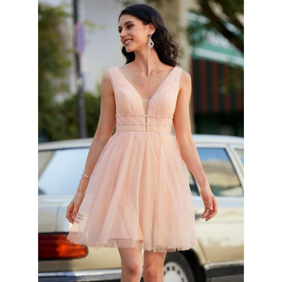 A-line V-Neck Short/Mini Tulle Homecoming Dress With Beading Sequins