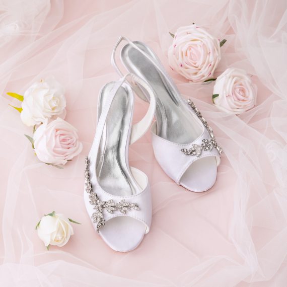 Women's Satin Stiletto Heel High Heel Peep Toe With Chain Rhinestone