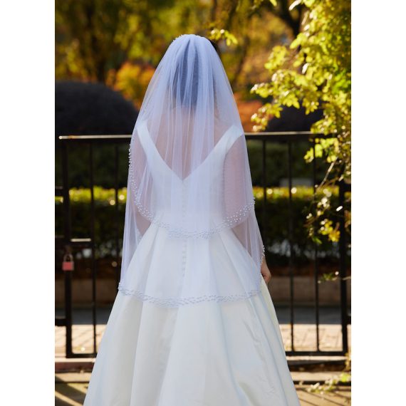 Two-tier Pearl Trim Edge Fingertip Bridal Veils With Faux Pearl