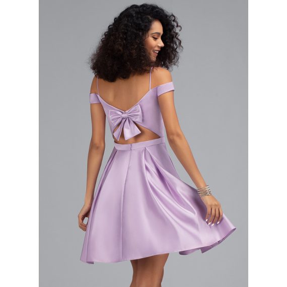 A-Line Off-the-Shoulder Short/Mini Satin Homecoming Dress With Bow(s)