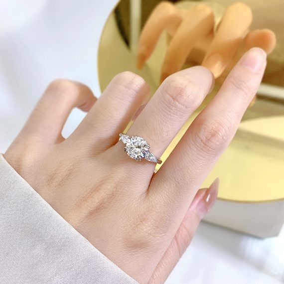 Women's Attractive/Classic/Elegant S925 Sliver With Round Cut Cubic Zirconia Rings