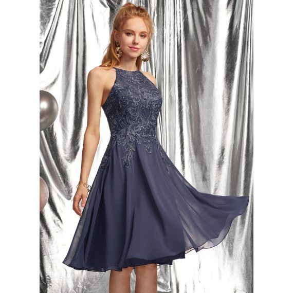 A-Line Scoop Knee-Length Chiffon Homecoming Dress With Appliques Lace