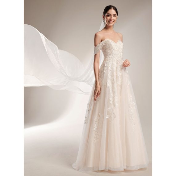 Ball-Gown/Princess Off-the-Shoulder Chapel Train Tulle Lace Wedding Dress