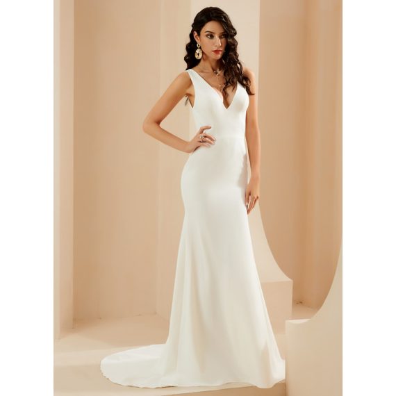 Trumpet/Mermaid V-neck Court Train Stretch Crepe Wedding Dress