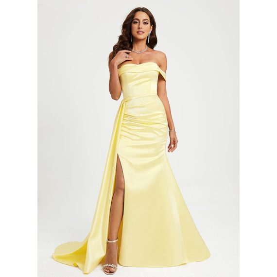 Trumpet/Mermaid Off the Shoulder Sweep Train Satin Prom Dresses With Ruffle