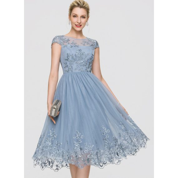 A-line Scoop Knee-Length Lace Tulle Homecoming Dress With Sequins