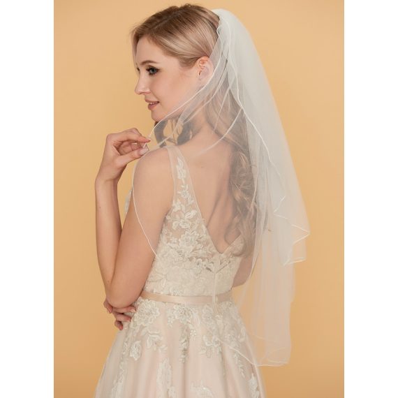 Two-tier Waltz Bridal Veils