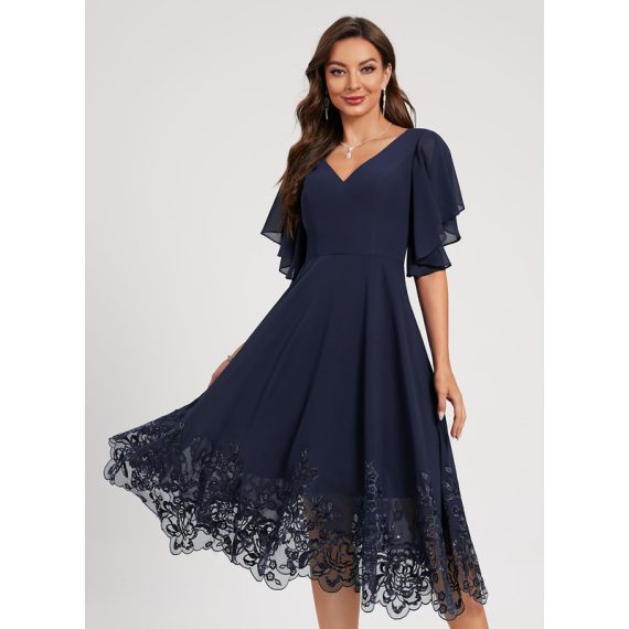 A-Line V-neck Tea-Length Chiffon Lace Cocktail Dress With Sequins