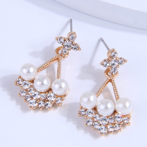 Elegant/Beautiful/Attractive Alloy With Round Pearl/Rhinestone Earrings
