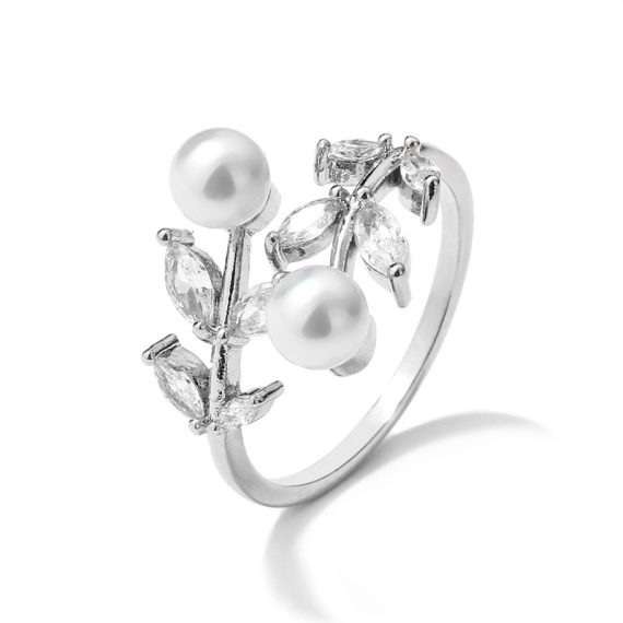 Elegant/Classic/Attractive Alloy With Oval Pearl/Cubic Zirconia Rings