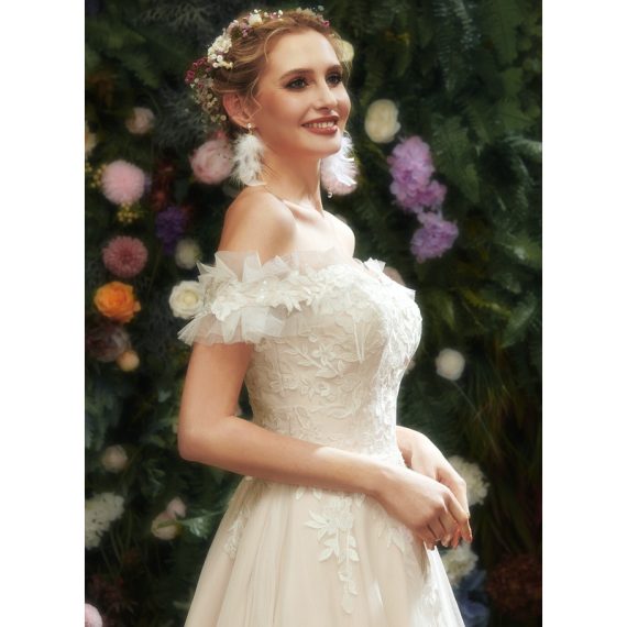 A-Line Sweetheart Floor-Length Tulle Wedding Dress With Lace Sequins